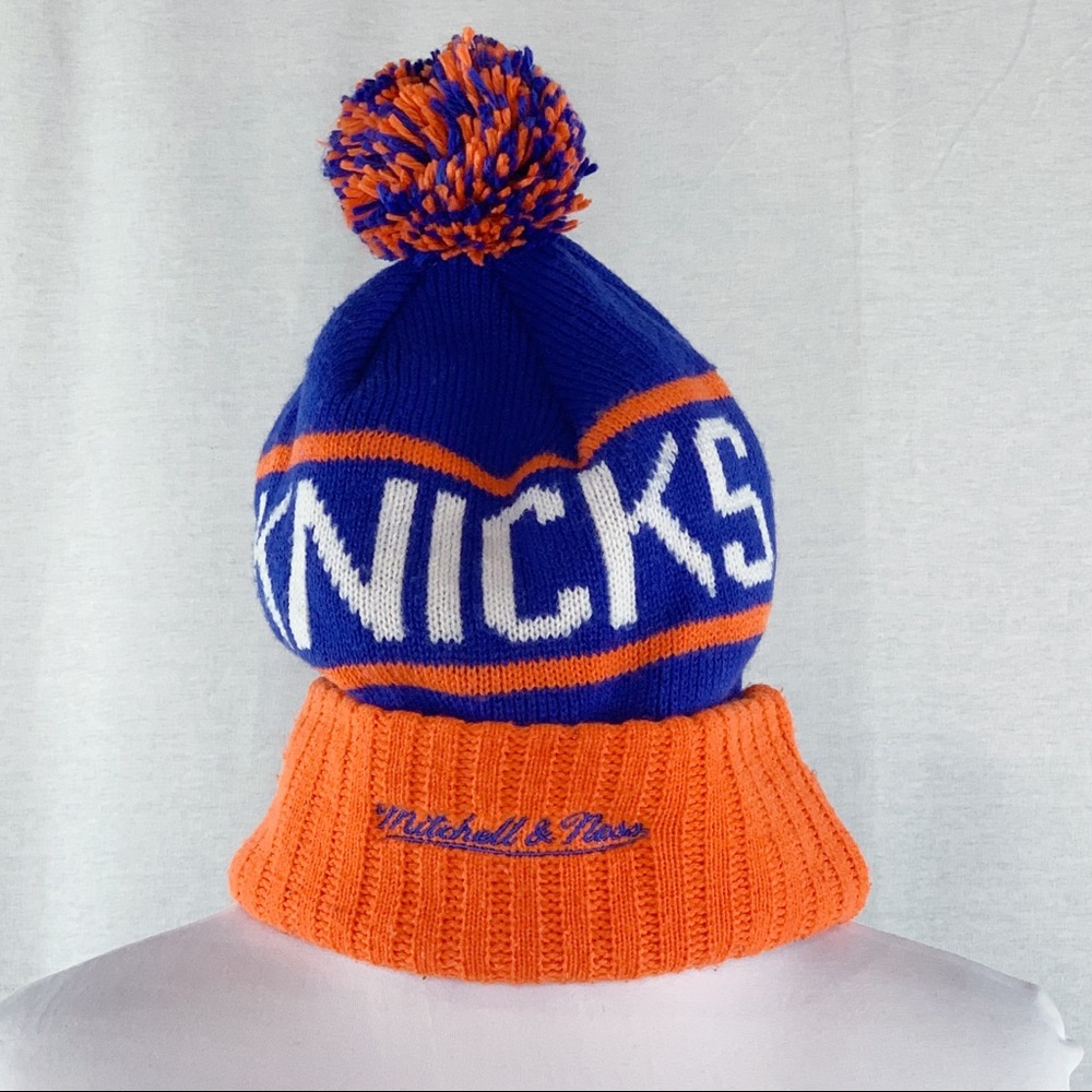 Mitchell & Ness Knicks NBA basketball team blue & orange winter hat pom pom - Picture 2 of 6